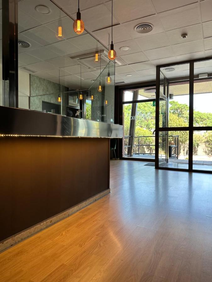 Aparthotel Montcada エクステリア 写真