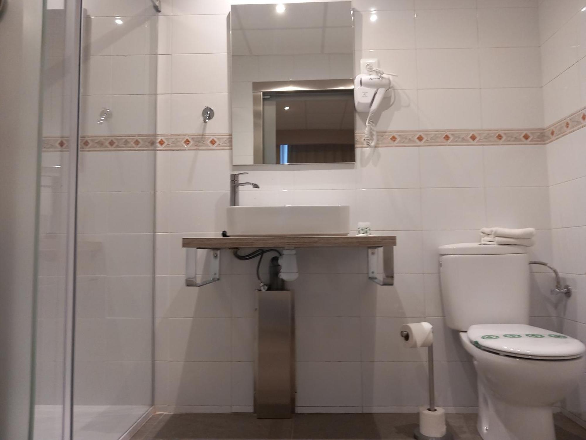 Aparthotel Montcada エクステリア 写真